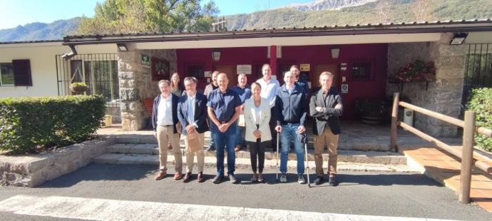 La consejera de Bienestar Social y Familia del Gobierno de Aragón, Carmen Susín, ha visitado el centro de ocupación sociolaboral El Remós, en Benasque (Huesca)