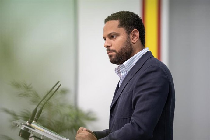 El secretario general de VOX, Ignacio Garriga, durante una rueda de prensa tras la reunión del Comité de Acción Política de VOX, en la sede nacional del partido.