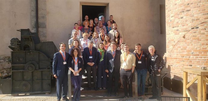 Los representantes de la candidatura, en la Real Fábrica de Cristales de la Granja