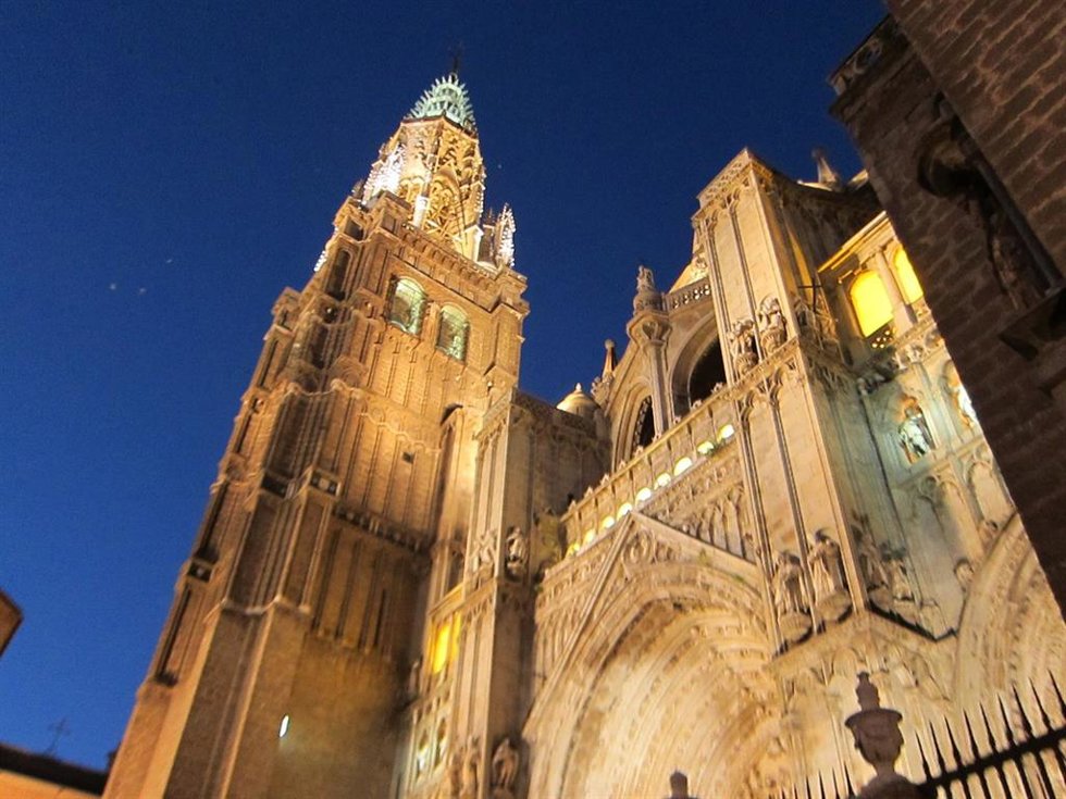 Archivo - Catedral Toledo,turismo,monumento,edificio