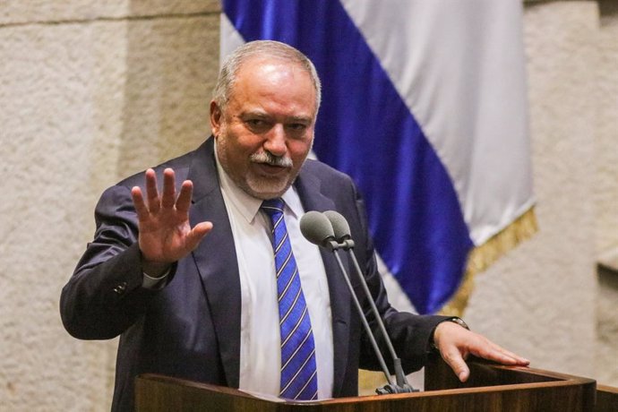 Archivo - 29 May 2019, ---, Jerusalem: Avigdor Liberman, Israeli former Defence Minister and Leader of the Yisrael Beiteinu (Israel Our Home) right-wing nationalist party, speaks during a Knesset session. The Knesset will vote on second and third readin