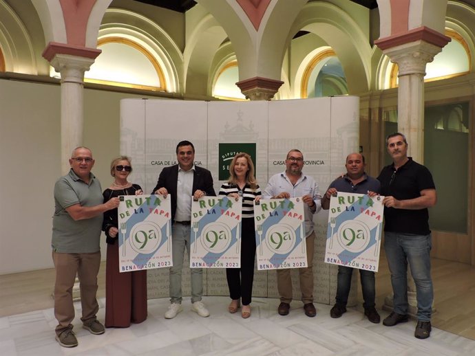 La Casa de la Provincia ha acogido la presentación de la IX Ruta de la Tapa y el mercado artesanal de Benazacón (Sevilla).