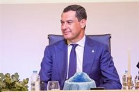 Moreno recalca que un acuerdo con el Gobierno sobre Doñana tiene que dar solución a las familias del condado de Huelva