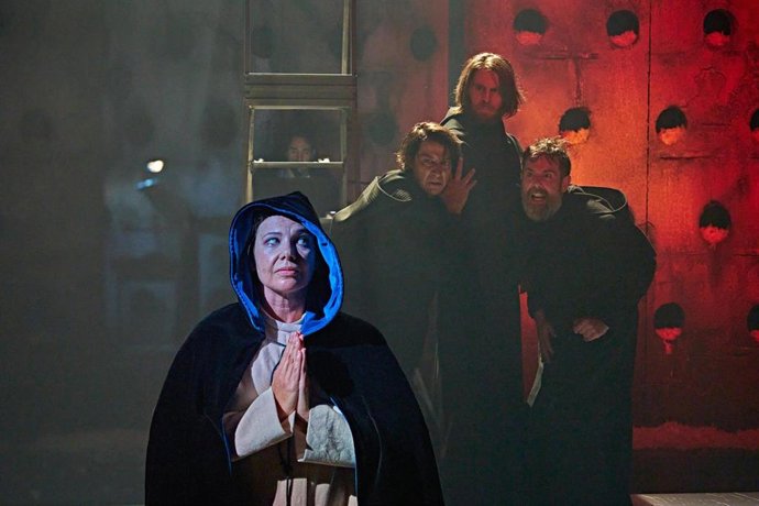 Ensayos de la obra 'Vuelan palomas', dirigida por José Luis Gómez y producida por la Compañía Nacional de Teatro Clásico y Teatro de la Abadía.