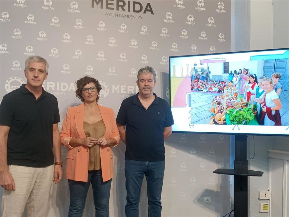 Presentación de la 12 edición de La Escuela Adopta un Monumento este lunes
