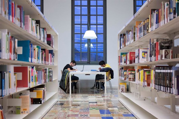 Biblioteca de Vilassar de Dalt (Barcelona) Can Manyer.