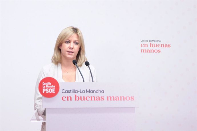 La portavoz del grupo socialista en las Cortes de Castilla-La Mancha, Ana Isabel Abengózar.