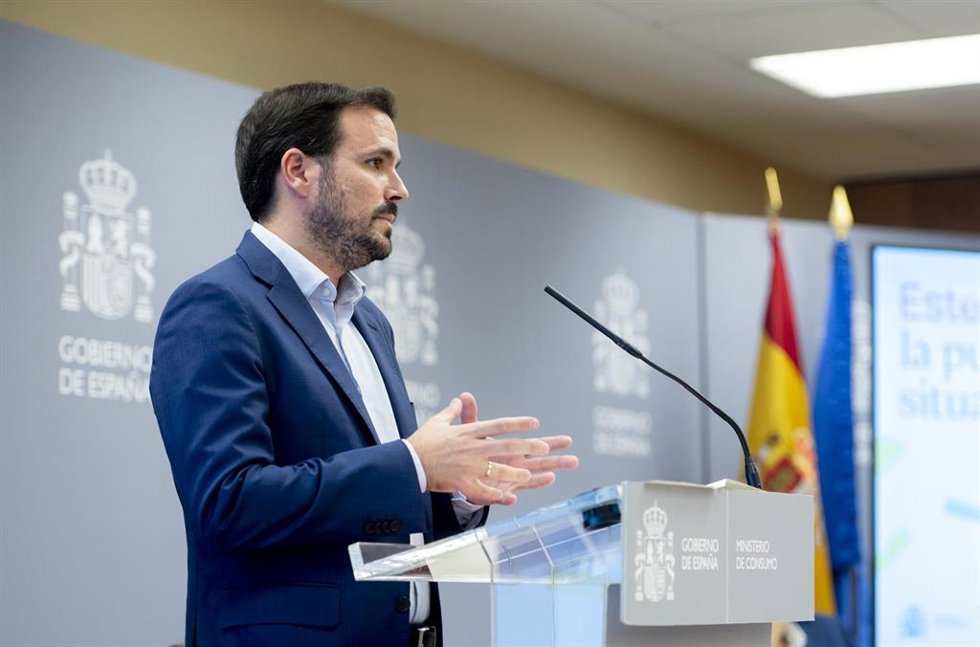 El ministro de Consumo en funciones, Alberto Garzón, interviene durante el acto de presentación del informe Estereotipos sexistas en la publicidad de juguetes: situación y evolución, a 9 de octubre de 2023, en Madrid (España).