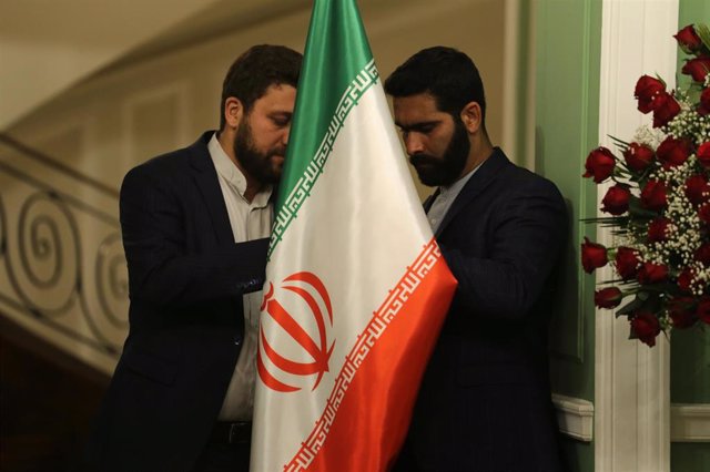 Archivo - Bandera iraní