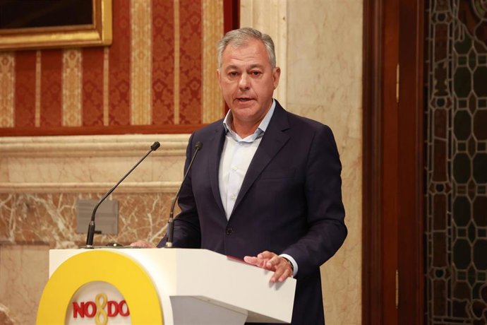 Archivo - El alcalde de Sevilla, José Luis Sanz, en una imagen de archivo.