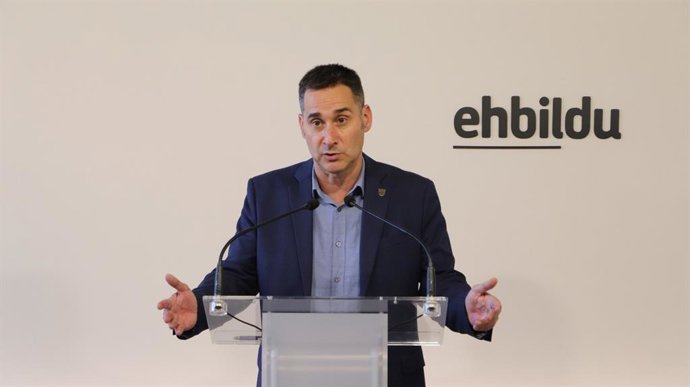 El portavoz de EH Bildu en las Juntas Generales de Bizkaia, Iker Casanova