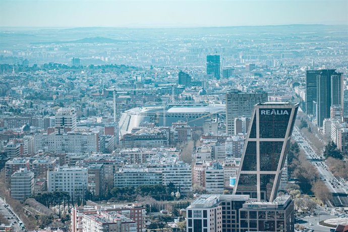 Archivo - Vista desde la Torre Emperador Castellana, a 23 de marzo de 2023, en Madrid (España). 