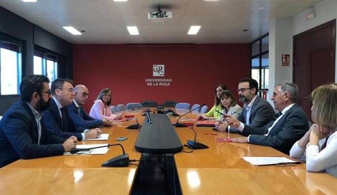 Constituida la Comisión para el Grado de Medicina en La Rioja