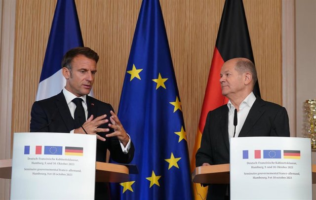 Emmanuel Macron, presidente de Francia, y Olaf Scholz, canciller de Alemania