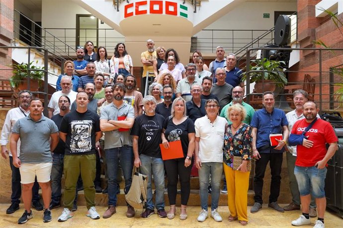 Reunión de medio centenar de representantes sindicales de CCOO del Ayuntamiento de Sevilla.