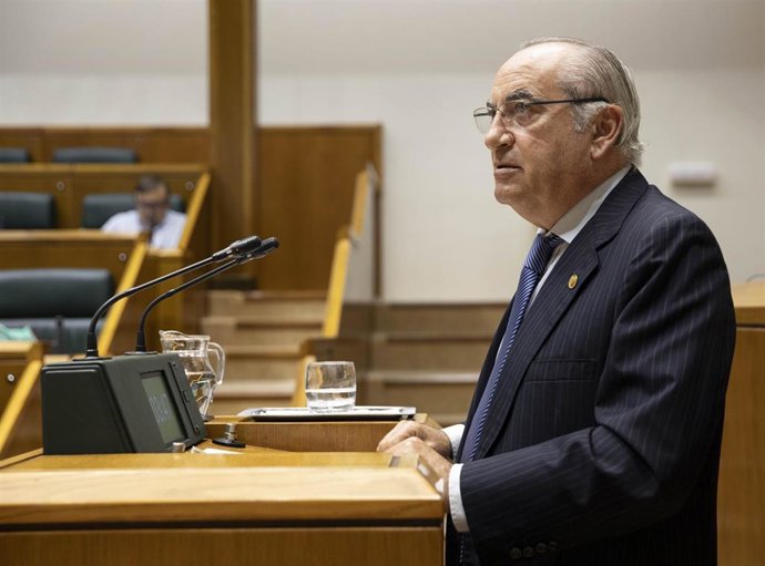 El consejero de Vivienda, Iñaki Arriola