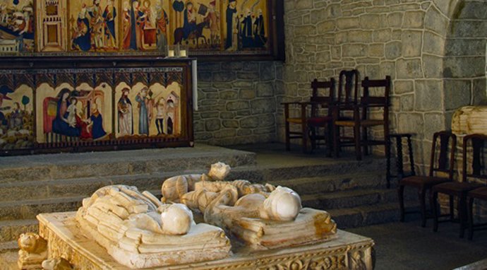 Archivo - Sepulcros del Conjunto Monumental de Quejana