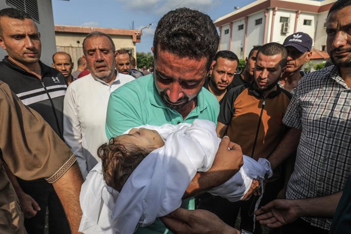 10 October 2023, Palestinian Territories, Khan Yunis: