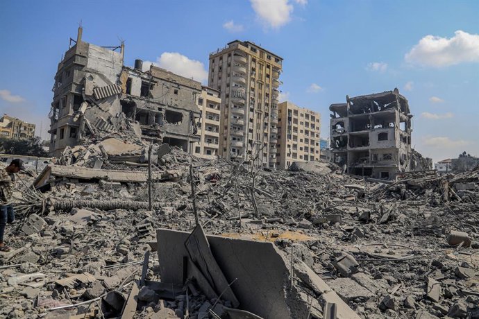 Runa d'un edifici destrut a la Franja de Gaza