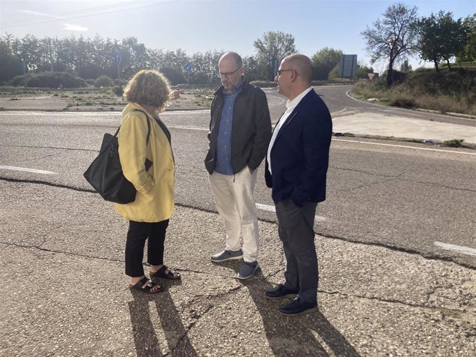 Charo Chávez, Juan Carlos Hernández y Luis Vélez.