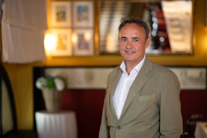 Archivo - L'actual president de l'agrupació d'eixos comercials Barcelona Oberta, Gabriel Jené