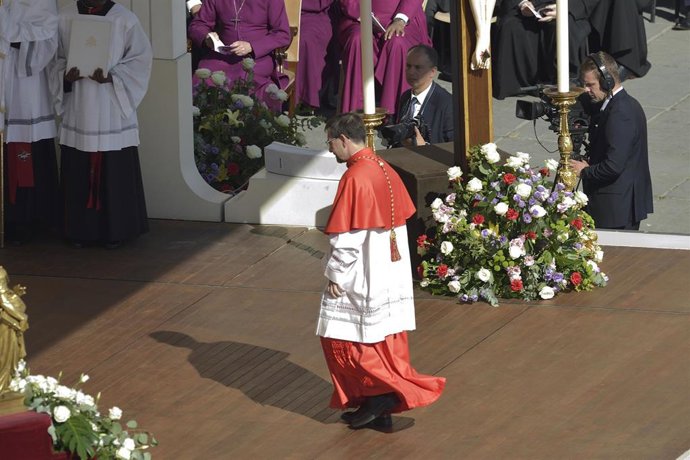 El nuevo cardenal y arzobispo de Madrid, Jose Cobo,durante el consistorio en el que fue creado cardenal por el Papa Francisco.