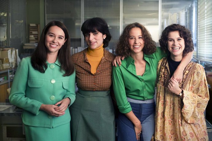 De izquierda a derecha: Paula Usero (Lola González), Almudena Pascual (Paca Sauquillo), Irene Escolar (Manuela Carmena) y Elisabet Casanovas (Cristina Almeida)