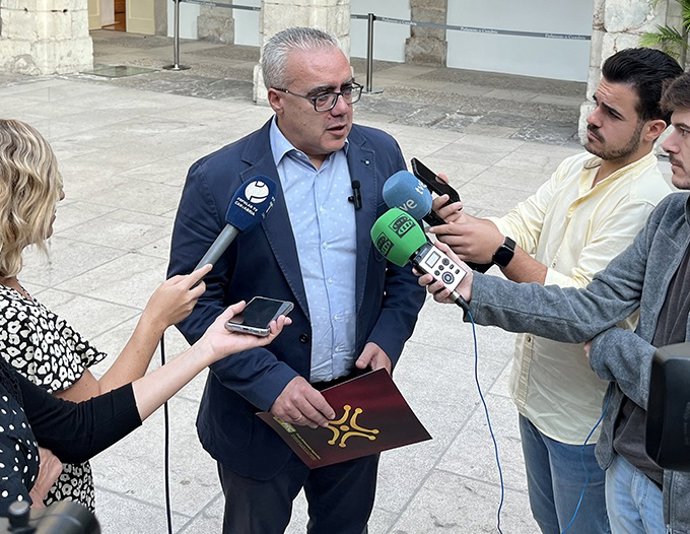 Pedro Hernando, portavoz del PRC en el Parlamento.