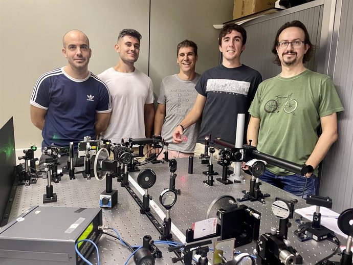 El Grupo de Holografía y Procesado Óptico (GHPO) de la Universidad de Alicante (UA).