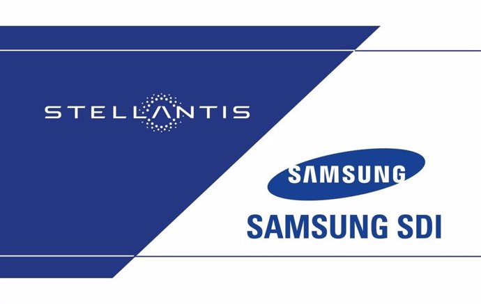 Archivo - Stellantis y Samsung.