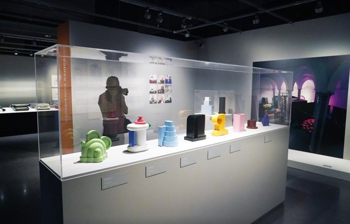 La exposición 'Ettore Sottsass. El pensamiento mágico' va a permanecer abierta el público en el Centro Pompidou Málaga hasta el 25 de febrero de 2024.