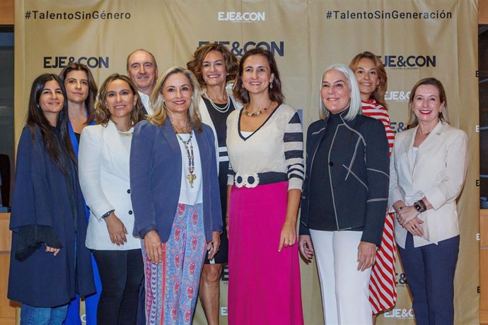 Asistentes al evento de presentación de la iniciativa #AquíEstán Ellas, un proyecto que EJE&CON, la Asociación Española de Ejecutivos y Consejeros, ha lanzado para impulsar la visibilidad de las mujeres expertas.