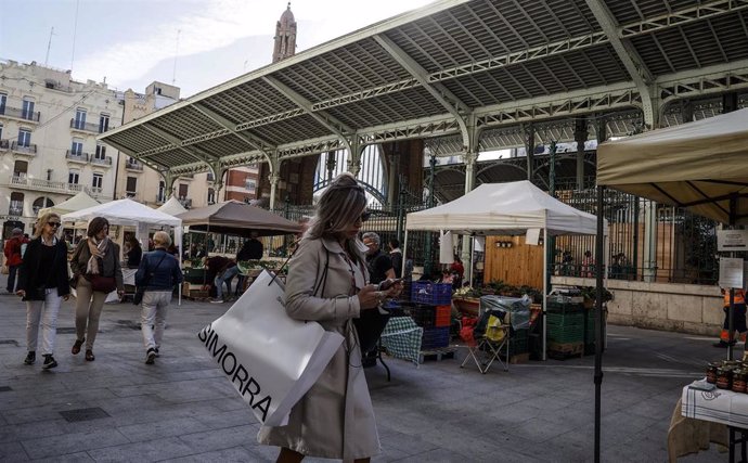 Archivo - Imagen de archivo del mercado de la huerta del Pla del Remei