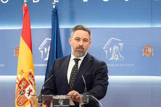 El líder de Vox, Santiago Abascal, durante una rueda de prensa en el Congreso de los Diputados. 