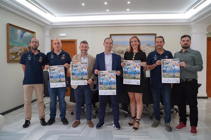 Presentación del campeonato que se disputará en el pabellón municipal de Arroyo de la Miel.