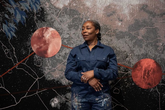 La artista Otobong Nkanga, que expone actualmente en el IVAM, gana el prestigioso Premio Nasher de Escultura