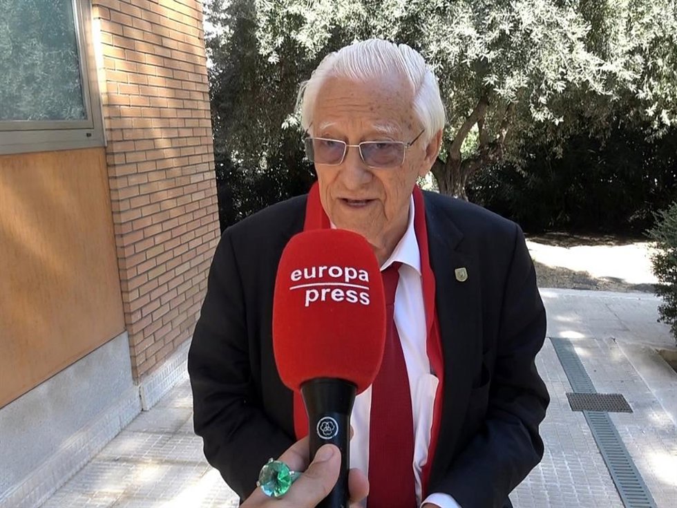 EL PADRE ÁNGEL