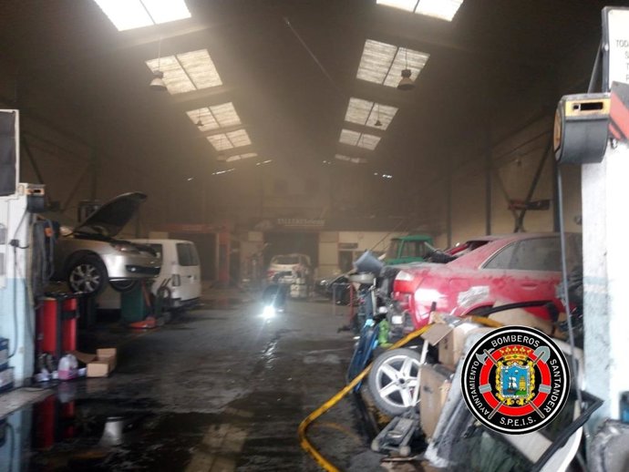 Incendio en un taller cerca de Gajano