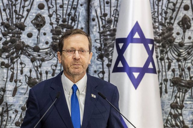 Archivo - FILED - 13 November 2022, Israel, Jerusalem: Israeli President Isaac Herzog speaks at the presidential residence, where he has appointed Likud chairman and former Israeli Prime Minister Benjamin Netanyahu (not pictured) to form a government. Pho