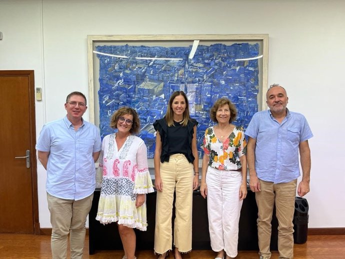 Archivo - Ronda de reuniones del Consell con el sector cultural para preparar el concurso del Teatre Principal.