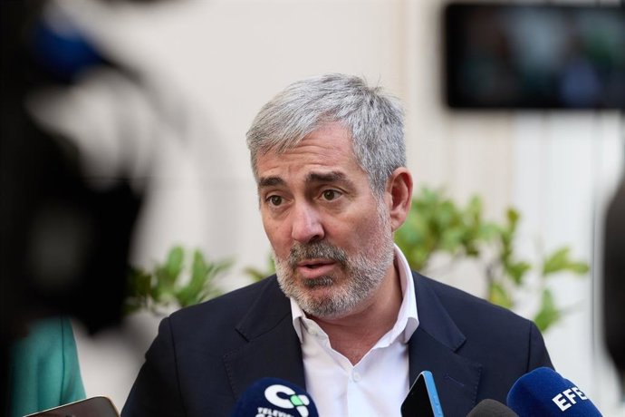 Archivo - El presidente del Gobierno de Canarias, Fernando Clavijo