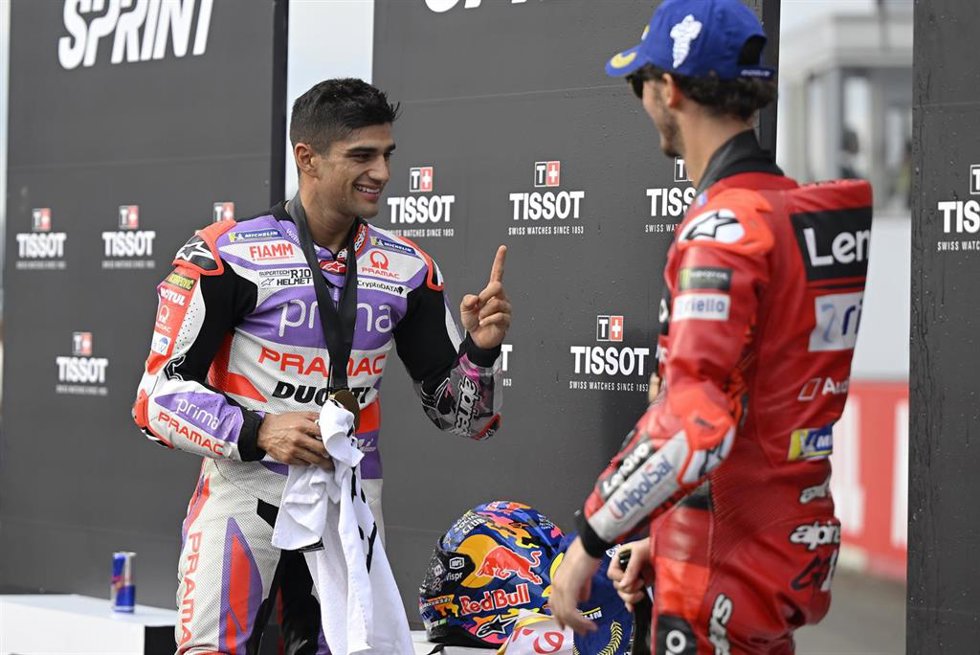 Jorge Martín (izquierda) y Francesco Bagnaia en el podio del Gran Premio de Japón 2023 de MotoGP