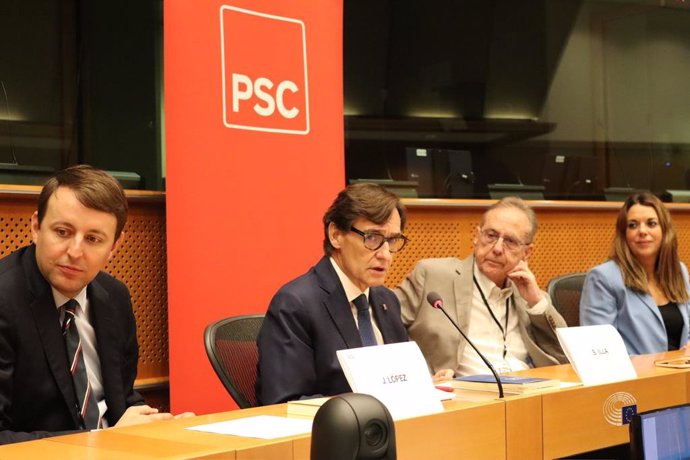 El primer secretari del PSC, Salvador Illa, a la seu de Partit dels Socialistes Europeus (PES) a Brusselles
