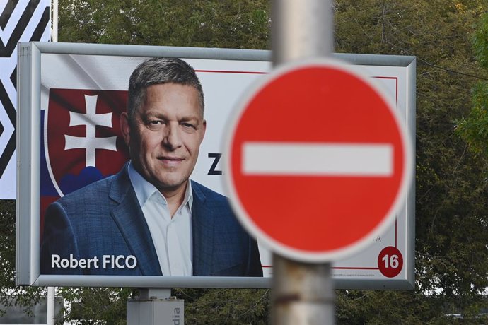 September 28, 2023, Bratislava, Slovakia: The election billboard of the Direction  Social Democracy (Smer) party displays the face of the leader of the party and former prime minister Robert Fico on the street in Bratislava. Slovakia will hold its pa