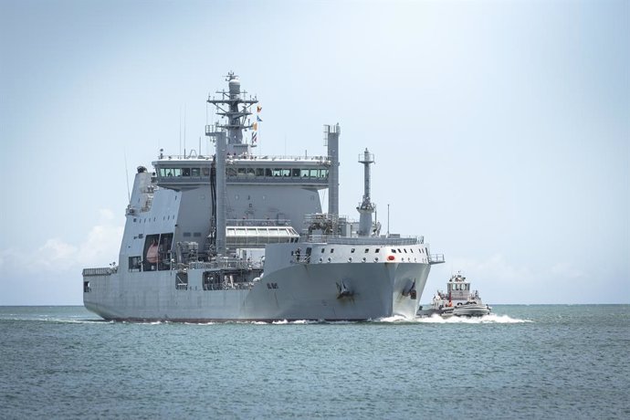 Archivo - August 4, 2022 - Honolulu, Hawaii, U.S. - The Royal New Zealand Navy auxiliary oiler replenishment ship HMNZS Aotearoa (A11) returns to Joint Base Pearl Harbor-Hickam during Rim of the Pacific (RIMPAC) 2022. Twenty-six nations, 38 ships, three s