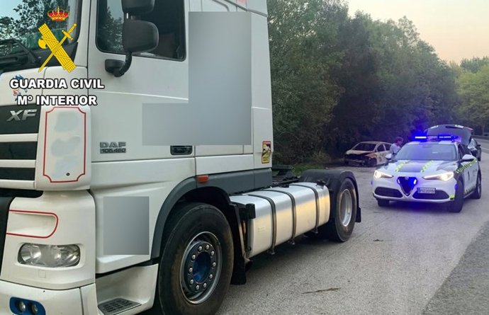 Nota De Prensa Guardia Civil Intercepta Dos Camiones Por Conducción Bajo La Influencia De Bebidas Alcohólicas