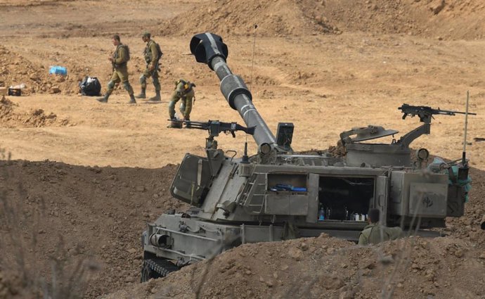 SDEROT, Oct. 13, 2023  -- An Israeli artillery unit is stationed near the Israel-Gaza border, in southern Israel, Oct. 12, 2023. As of Thursday, the death toll of Palestinians from the ongoing Israeli airstrikes has reached 1,500 while about 6,600 Pales