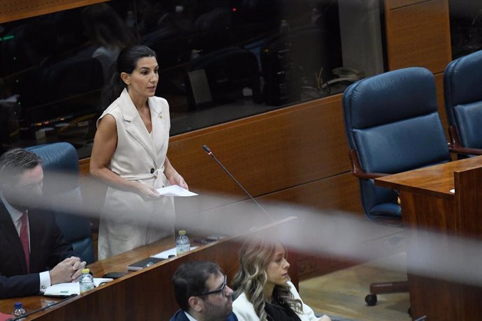 La portavoz de Vox en la Asamblea de Madrid, Rocío Monasterio, durante un pleno de la Asamblea de Madrid, a 13 de octubre de 2023