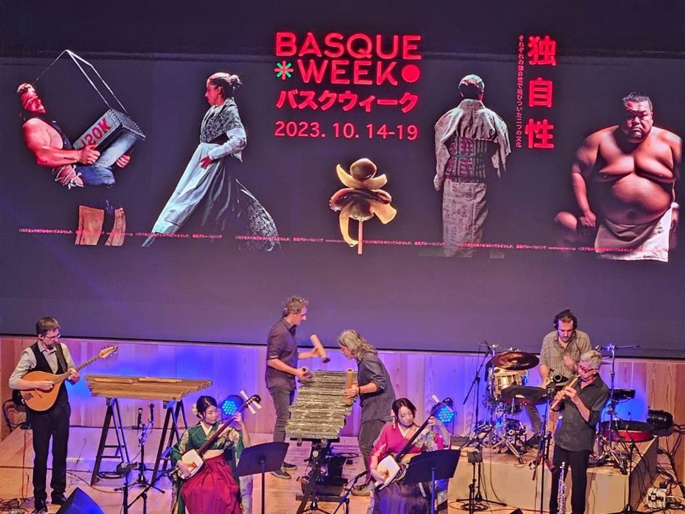 Concierto inaugural de la Basque Week en Tokyo a cargo de OrekaTX, bailarinas de Kukai y el dúo Ki&Ki