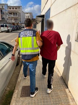 El joven detenido por tenencia de 400 archivos pedófilos.